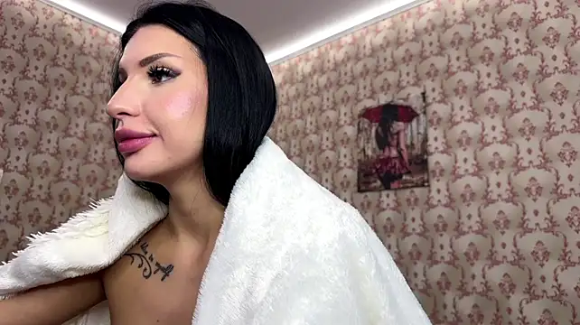 AuraXO - Anal play with dildo 😘