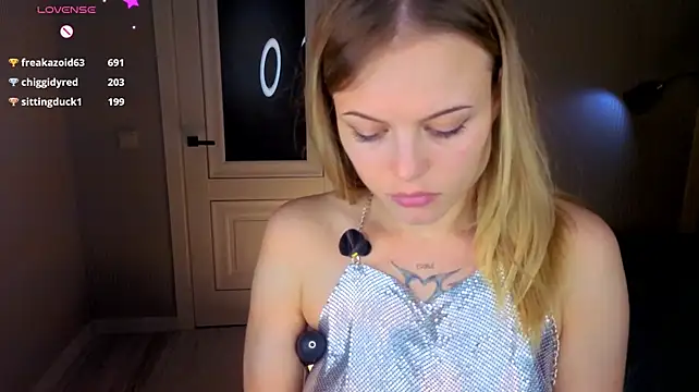 JessicaaWhite - flirt with tits