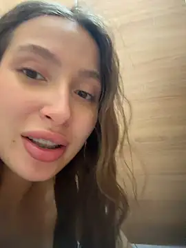 Coconut_milk - Shake naked boobs both+loud moans in WC