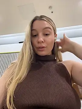 SashaCatt - Masturbation+pinching nipples 🍒