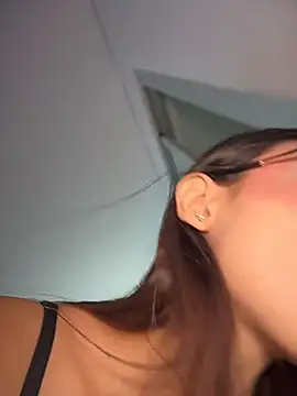 Amira_cute2 - 1 finger pussy + control 60 sec