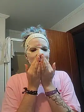 Pura_Sheytana6669 - Meterme una lata 🥫💦😉