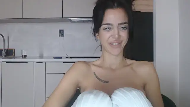 GloriyaPG@xh - Last tipper gets 1 hour lesbian video