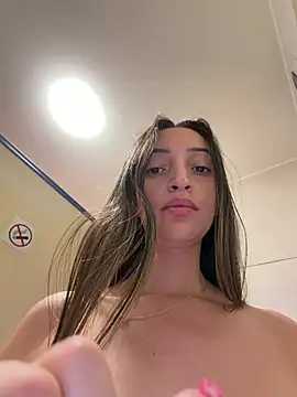 BelleLouiseVp - All naked now