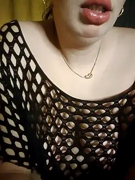 Kamilia_sexy - اي شيء بدك اطلبه من قائمة بقشيش 💋🤗