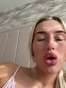 Blondetart69