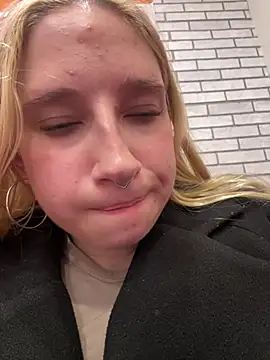 Michelle_lovique - GO SQUIRT RIGHT HERE ON THE FLOOR!!