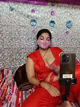 Priyanka_hot88 - Follow in Instagram