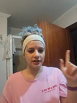 Pura_Sheytana6669 - Meterme una lata 🥫💦😉