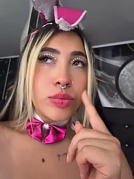 ManuelaVeeleez