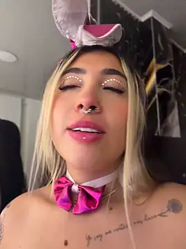 ManuelaVeeleez