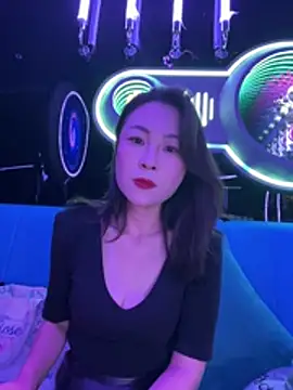 Eva10069 - ktv全裸5分钟