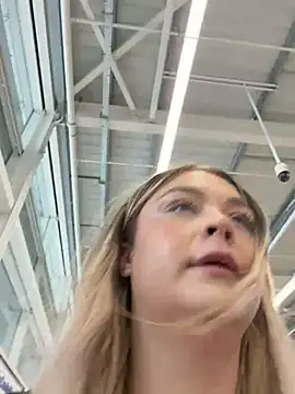Blairbella - spit on tits