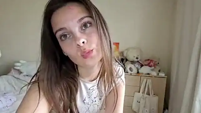TammaraLeath - I'll show you my beautiful legs