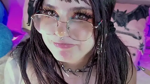 BizzyNoar - deep throat and full salia