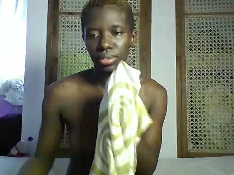 Goldy_petite - squirt