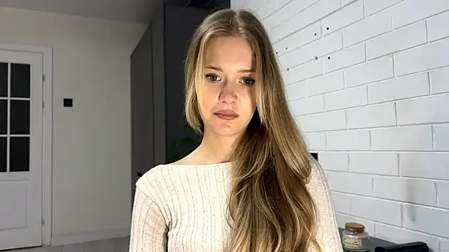 ZaidaSchwarten - sit on the cam with my ass🥰