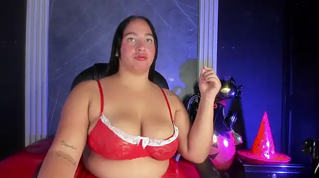 _Astrid_queen - cream on tits 😋🥵