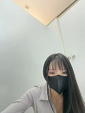 Xiao-Lin - 户外男厕小便池琅琊假阳具抽插2分钟