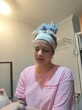 Pura_Sheytana6669 - Meterme una lata 🥫💦😉