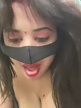 Beauty_Queen_Saniya - Show Big boobs