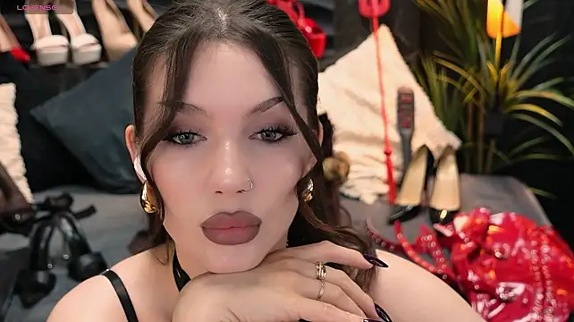 MistressDarsy - DRAIN YOUR WALLET FOR THE GODDESS