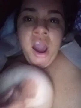 NahomyEvans - Suck my tits