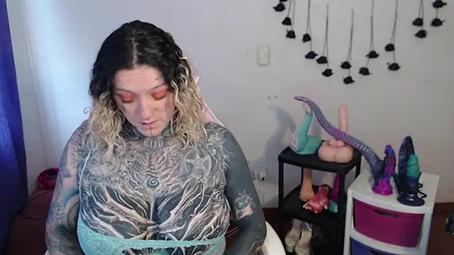 SLOPPYTITSS - pumped, squirt, big toys pussy