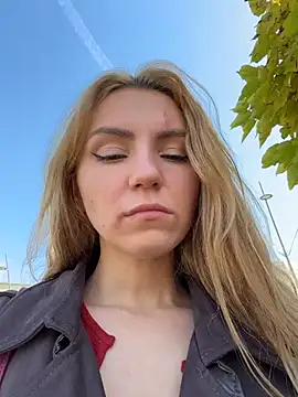 -stray-cat- - grab my tits and press them hard
