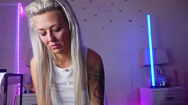 Alicia007