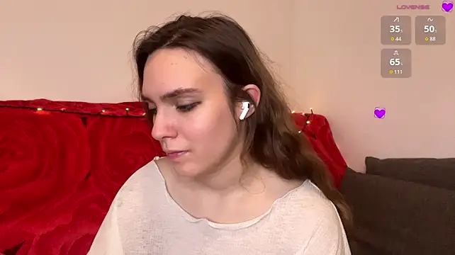 AliKnop - podnieś kurtkę i masuj moje piersi