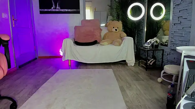 Reina_Cummings - OIL Show💦💦💦