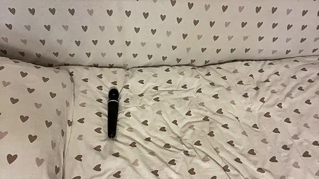 MatthewScheff - how many fingers can fit in my pussy