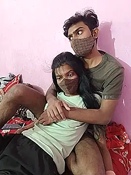 Hotty_couple12 - Boobs show baby 💧