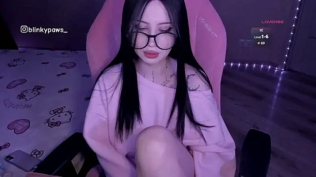 Blinkypaws - 10 minute toy control to the last tipper