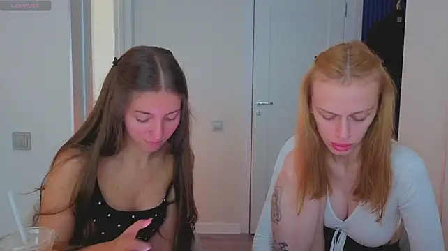 Fcjuicy_pussy - kissing