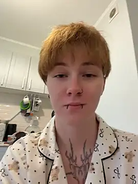 IceMur - dildo in pussy