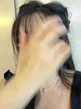 Xiao-mo520 - 美导老师下班兼，咖啡厅偷玩小粉，刺激，超敏感体质，完成目标脱内衣5分钟，不分场合