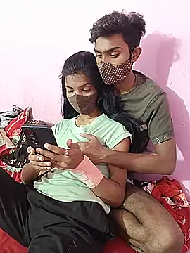Hotty_couple12 - Boobs show baby 💧