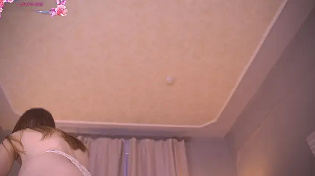 Emmiellee - Tiem to take off my panties