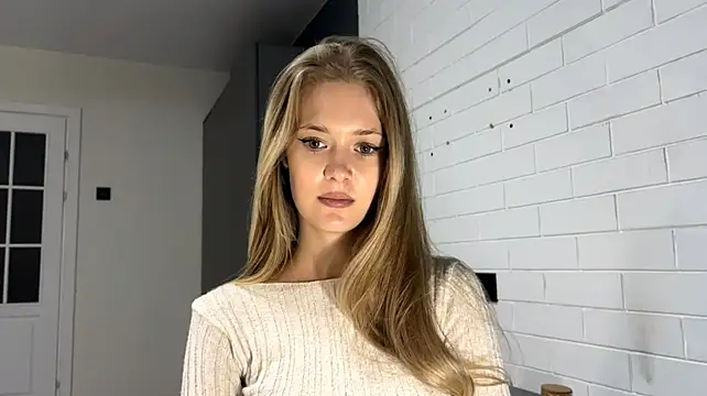 ZaidaSchwarten - sit on the cam with my ass🥰