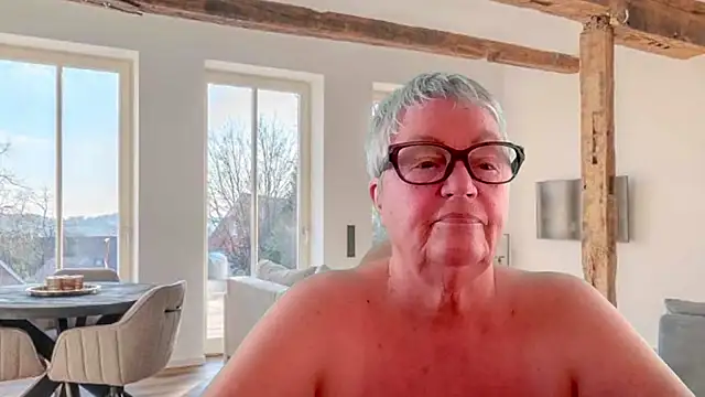 Mystery-Grandmother's Live XXX Chat