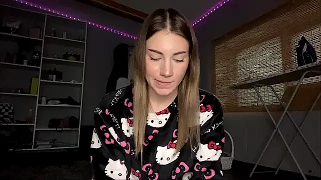 Simmisweet - stay only in panties