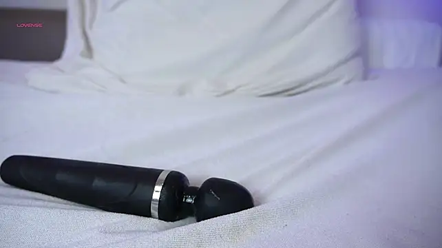 Lucky_angel - Ride dildo in doggy