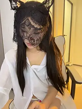 Celine-1010 - 假肉棒摩擦BB三分钟