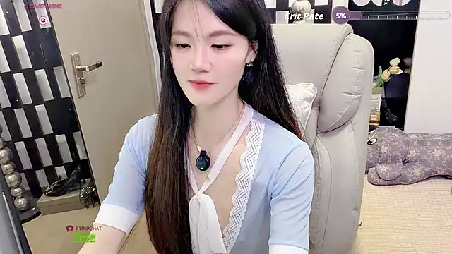 Yueyue-MM - 小粉塞入3分钟