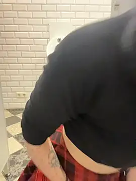LishuMeow - take off panties & rub pussy at urinal🚽