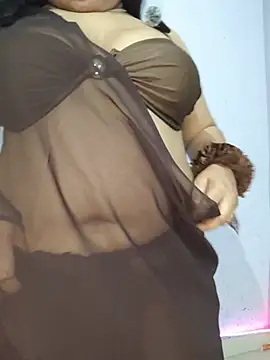 BigAssAyeaha - Remove bra 2 min lush control