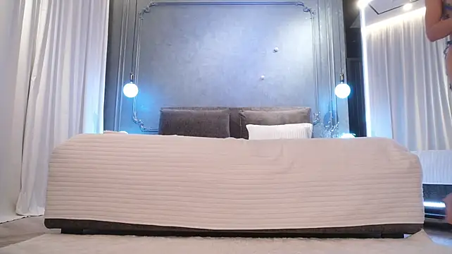 Rikka_Moore - Dildo in pussy until orgasm/squirt