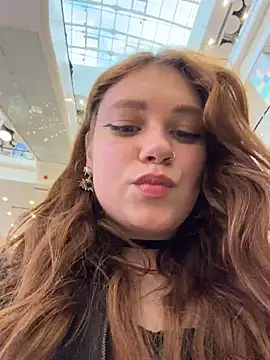 Lucy-joy - show panty in the store